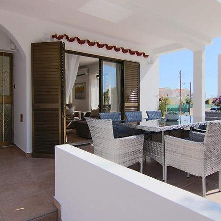 Phaedrus Living: City View Luxury Flat Androcleous Paphos Exterior photo