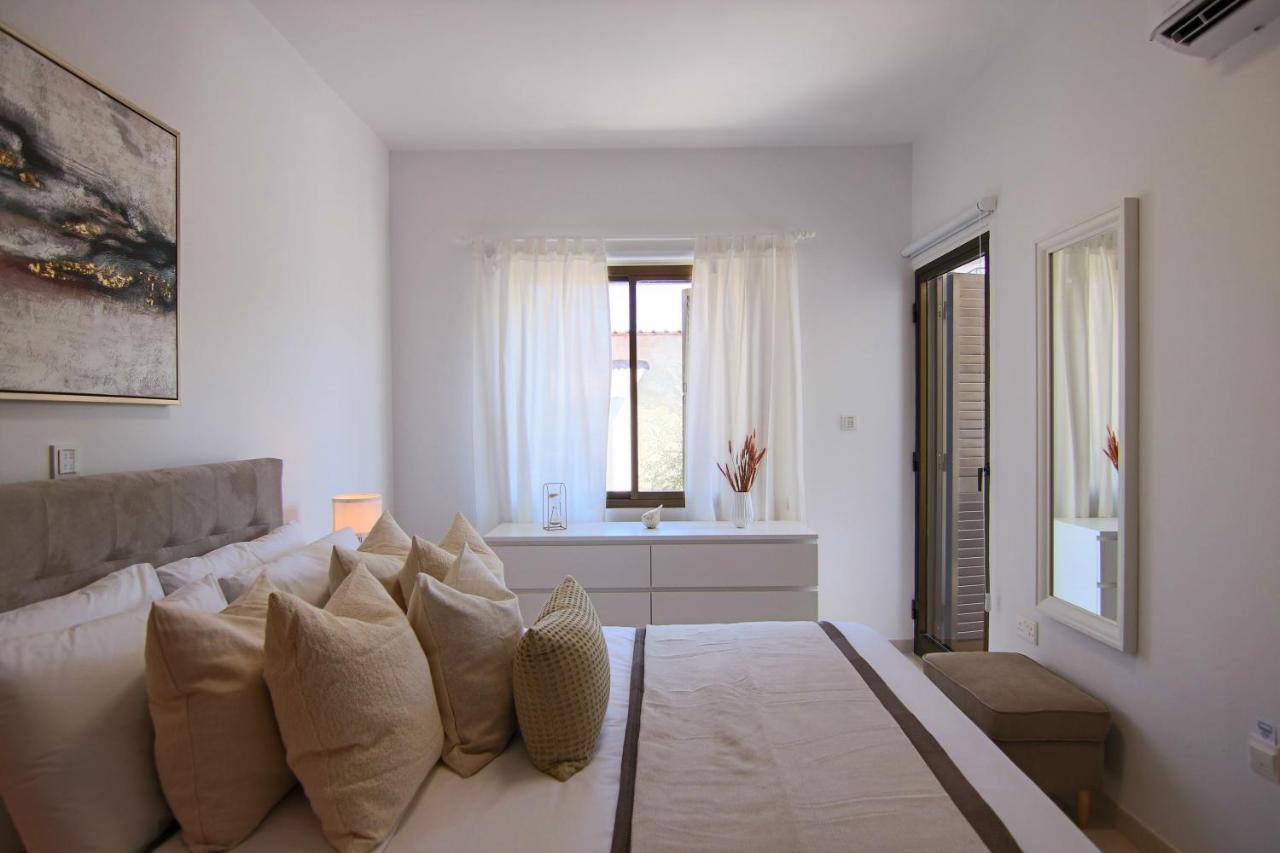 Phaedrus Living: City View Luxury Flat Androcleous Paphos Exterior photo