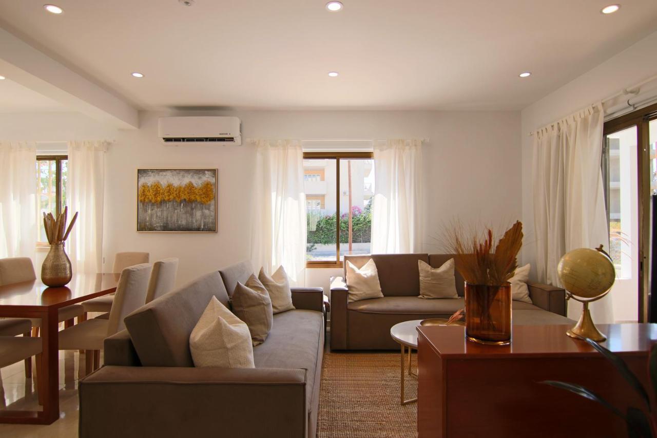 Phaedrus Living: City View Luxury Flat Androcleous Paphos Exterior photo